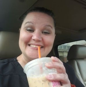 Meet your Posher, Marylou